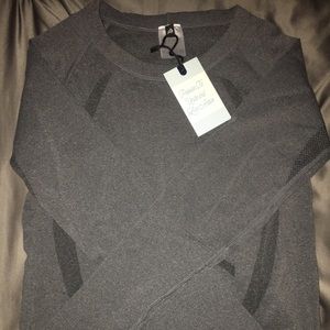 Reenergize Seamless Full Length Top